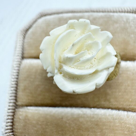 Vtg 14K Yellow Gold Carved Rose Ring With Leaves 2.4g Fine Jewelry Size 5.5 Band - Picture 8 of 16